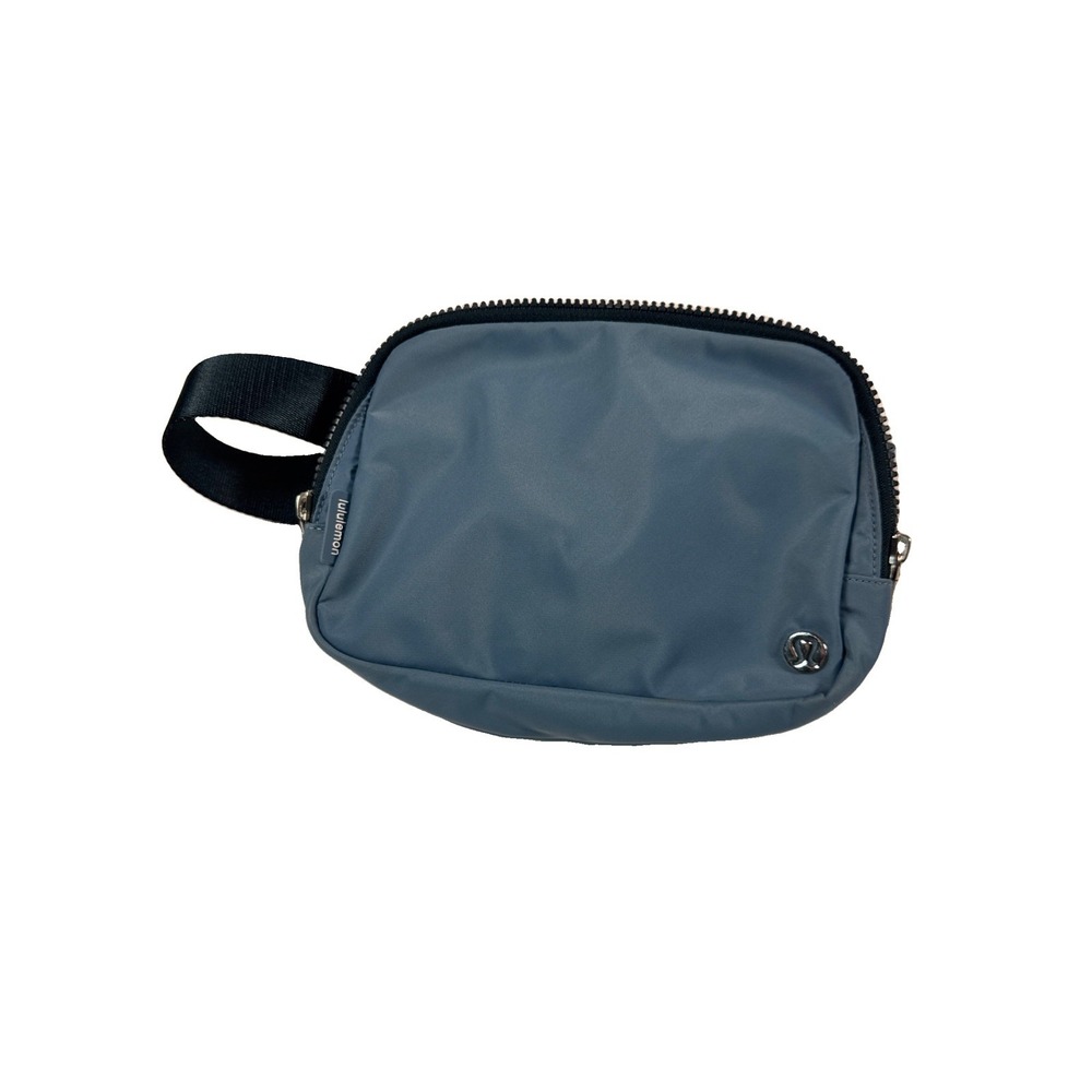 Lululemon Everywhere Belt Bag, Blue Nylon, Adjustable Strap